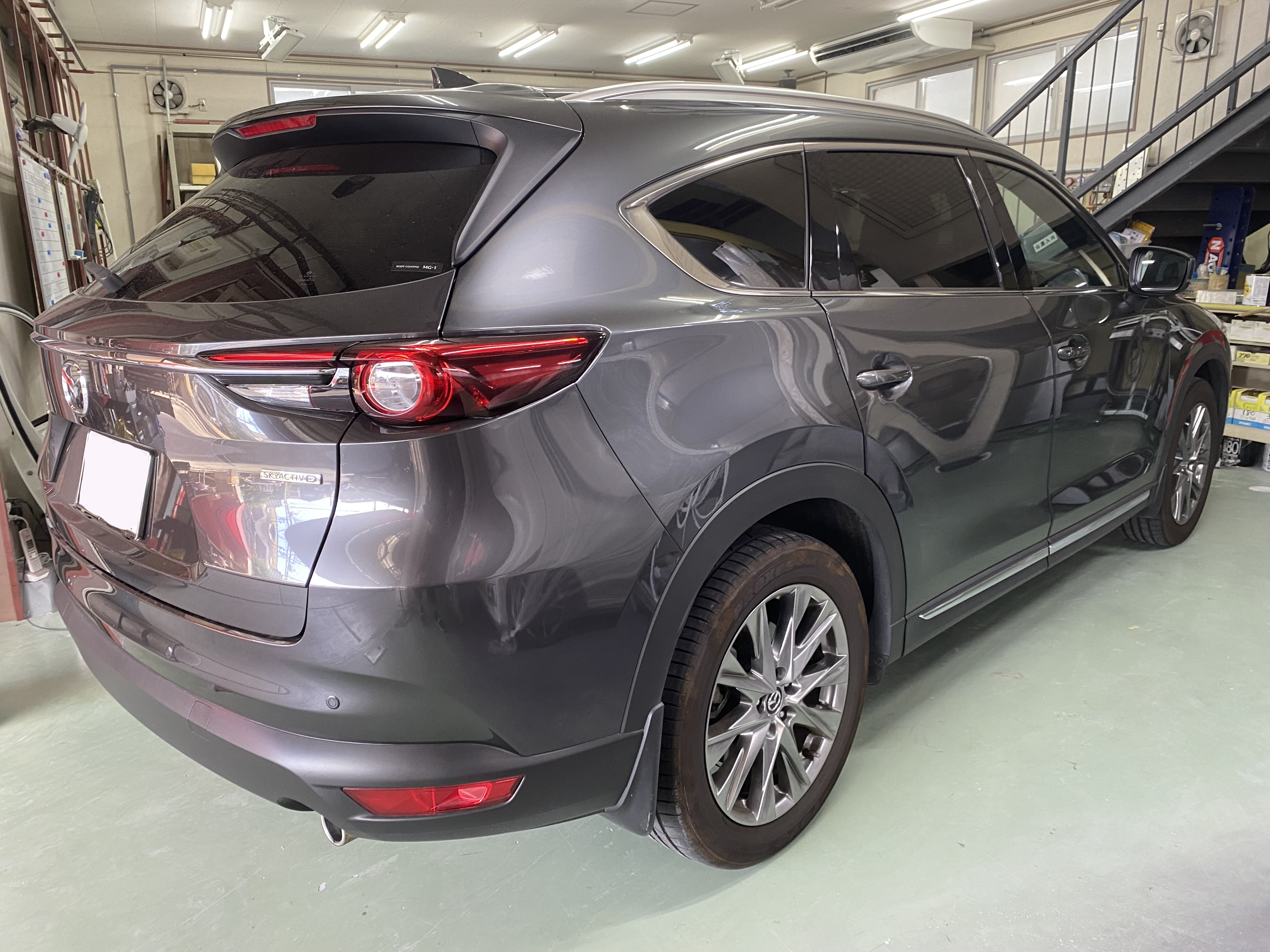 マツダ　CX-8　右ステップ　スポット修理　相模原市