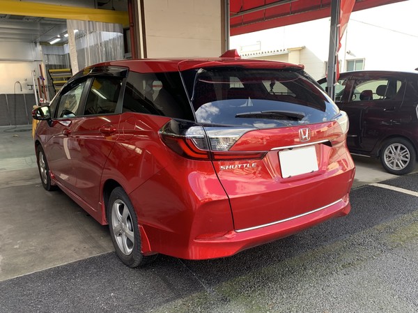 ホンダ　シャトル　リヤバンパー修理