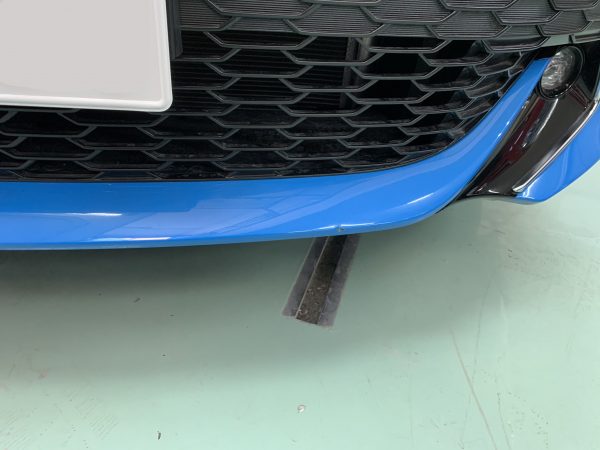 トヨタ カローラスポーツ フロントバンパー修理 相模原市 | 車のお悩み事やご不安を迅速に解決する日本一の板金塗装 BSW