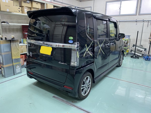 ホンダ　N-BOX　右スライドドア交換、クォーター板金　相模原市