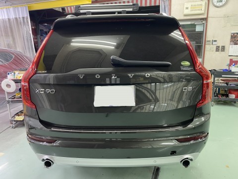 ボルボ　XC90　リヤエアロバンパー塗装取付　相模原市